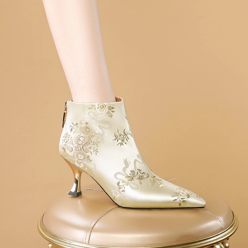 Embroidery Flower - NEW Autumn/Winter Women Boots Silk Shoes