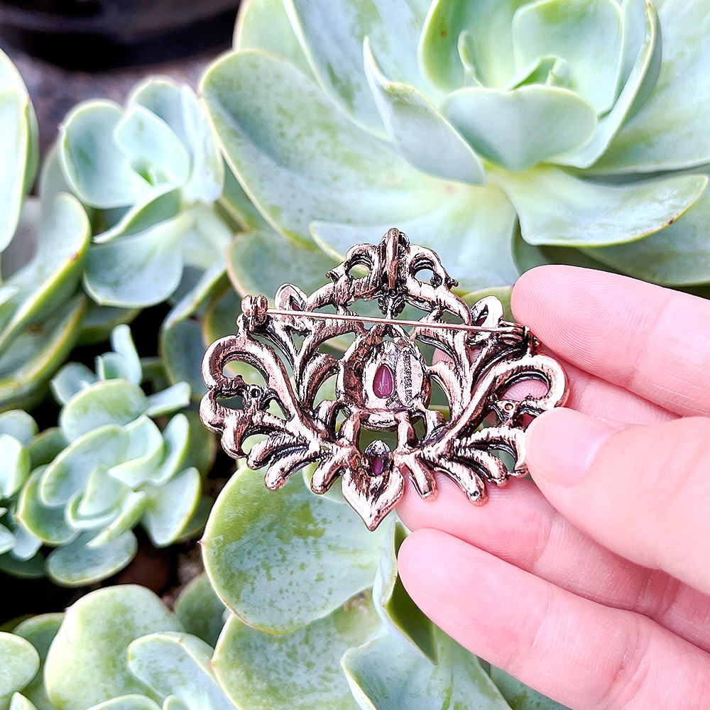 Vintage Turkish Women Brooch B - Embroidery Kiss ulasan dan harga