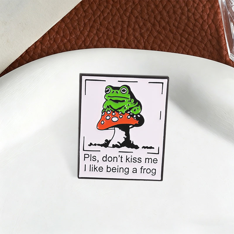Frog Mushroom Badge Pls Don't  - Embroidery Kiss ulasan dan harga